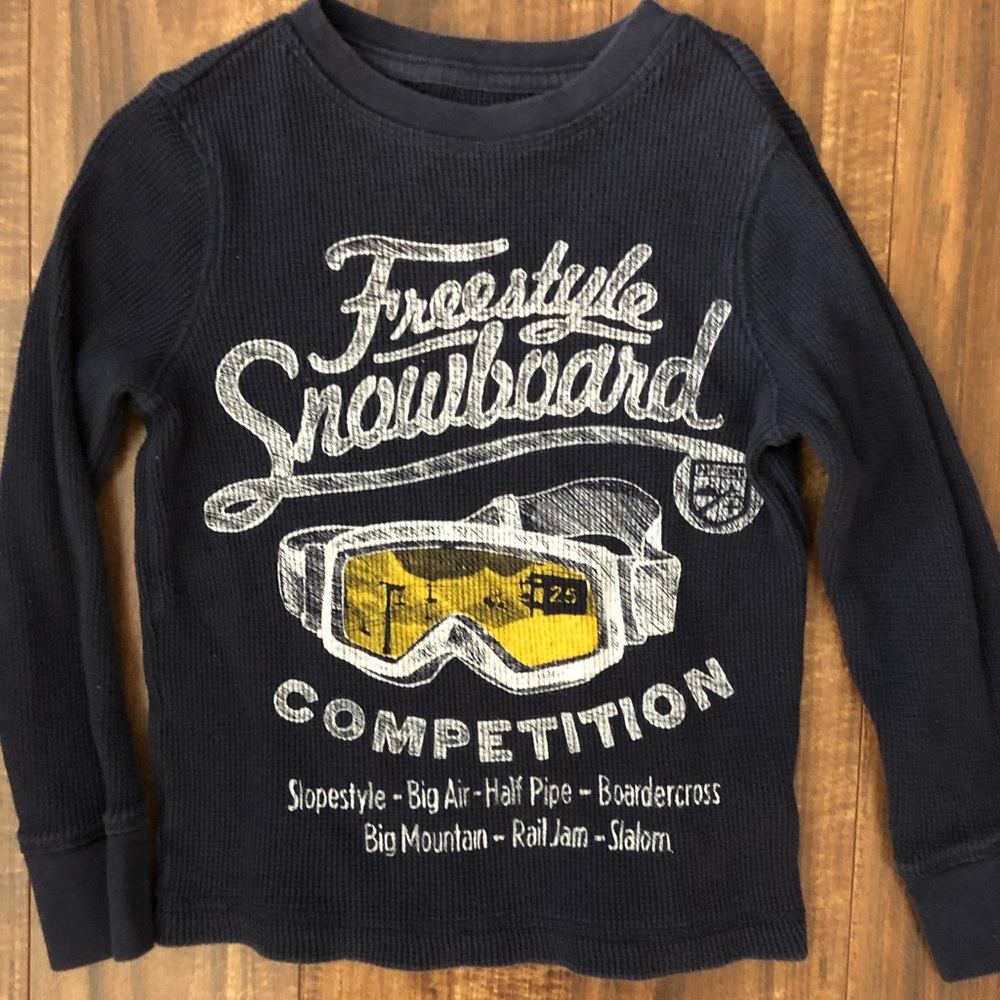 Gap snowboard shirt